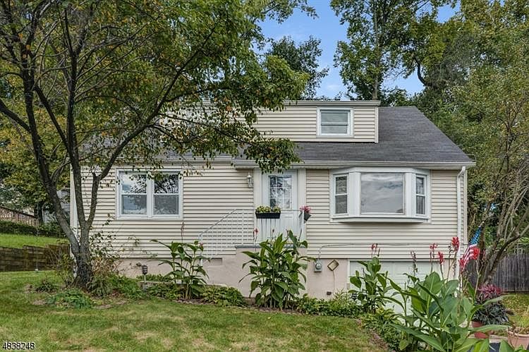 1st image of 533 Mount Pleasant Ave