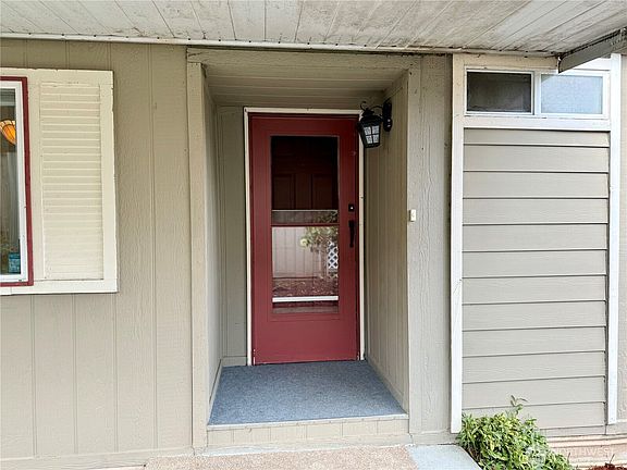 4th image of 1606 Alonda Lane NE