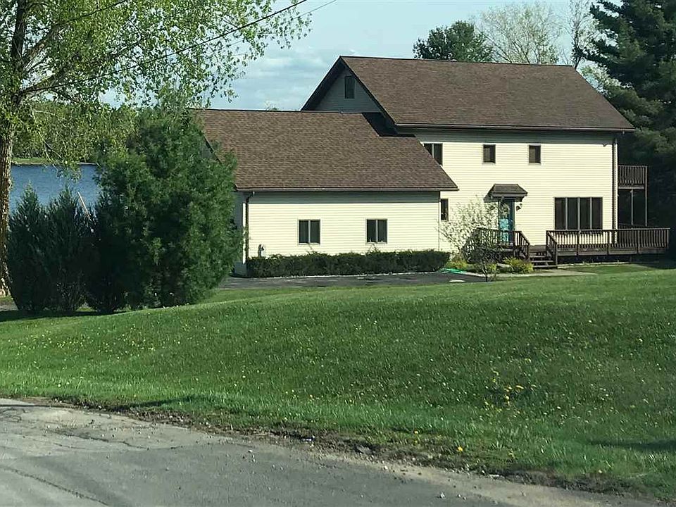 1st image of 10 Crescent Dr
