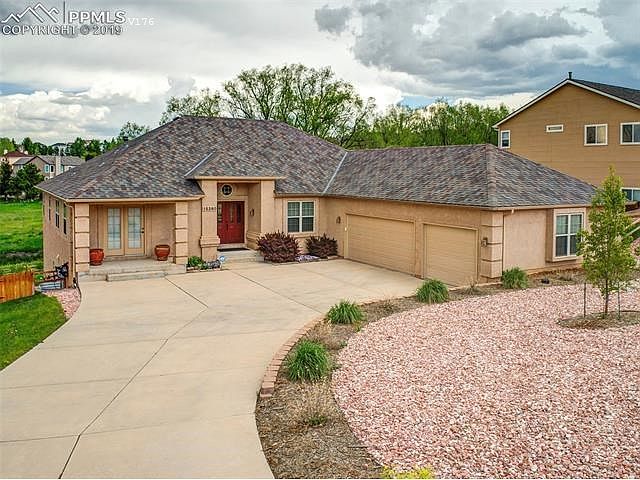 2nd image of 15260 Steinbeck Ln