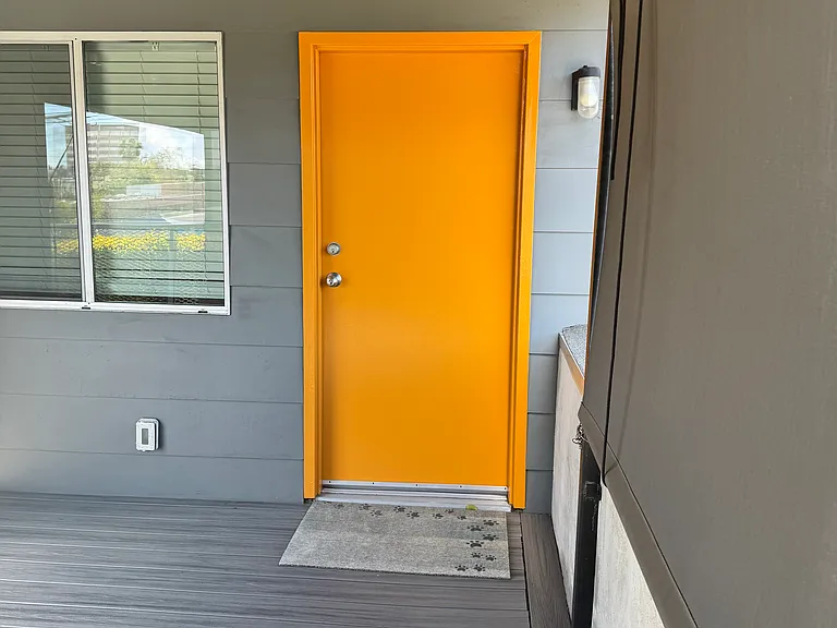 1635 Scott Ave — Photo 6