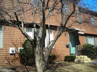 51 Warburton Way, Northampton, MA 01060