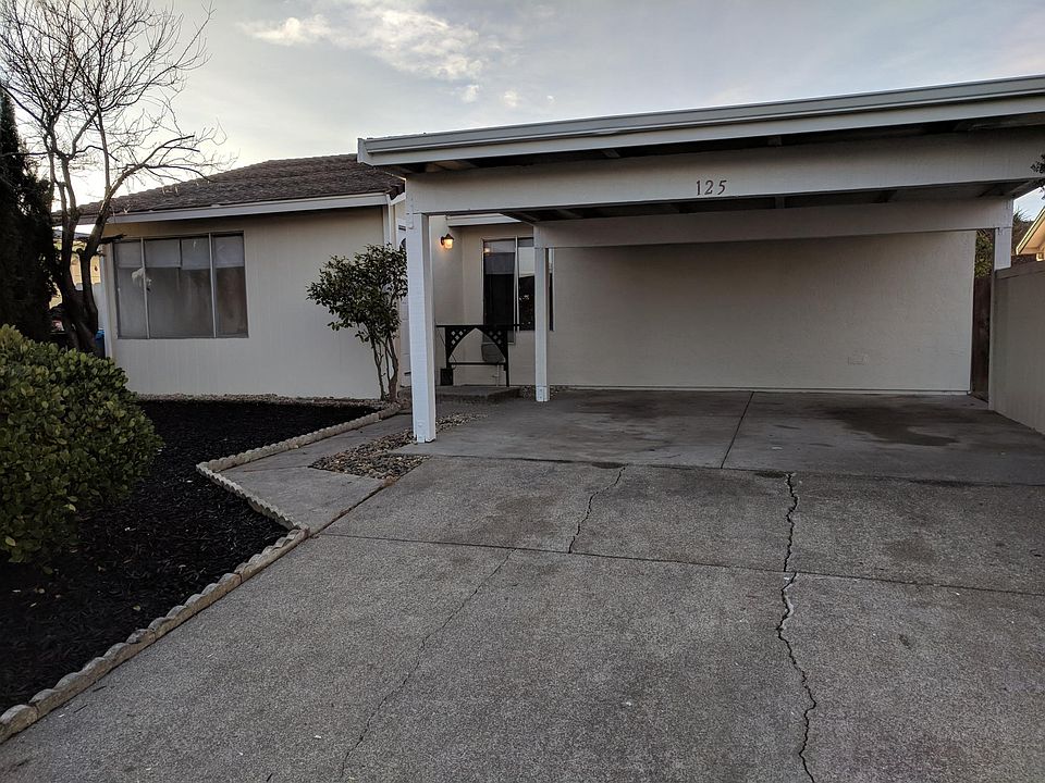 1st image of 125 Litchfield Ct