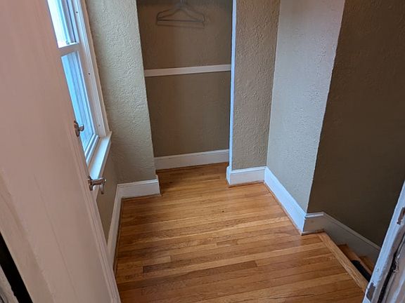2nd image of 3 Woodbury Ave #2