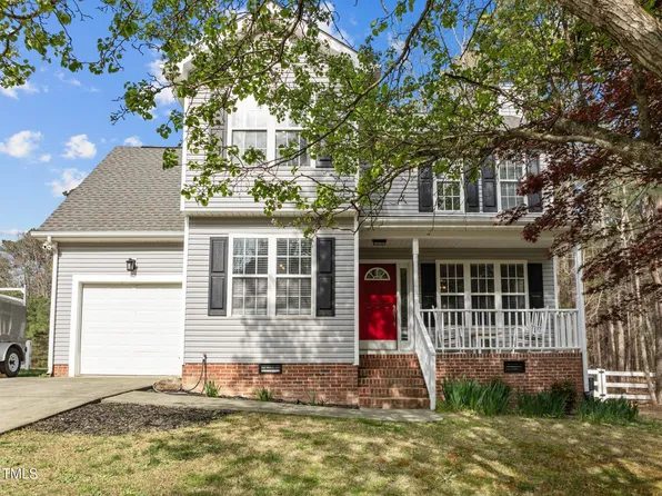 125 Camden Dr, Youngsville, NC 27596
