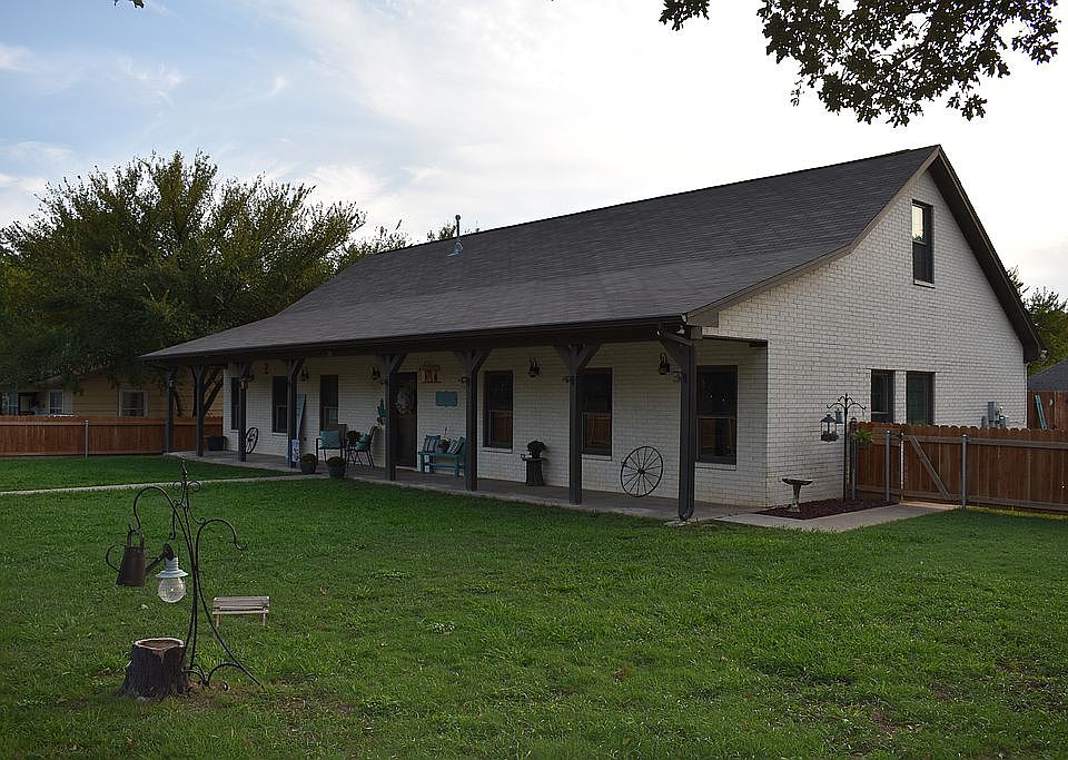 Front of House View