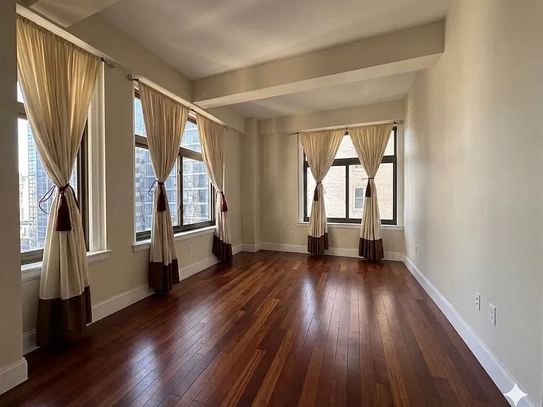 1500 Chestnut St #F — Photo 2