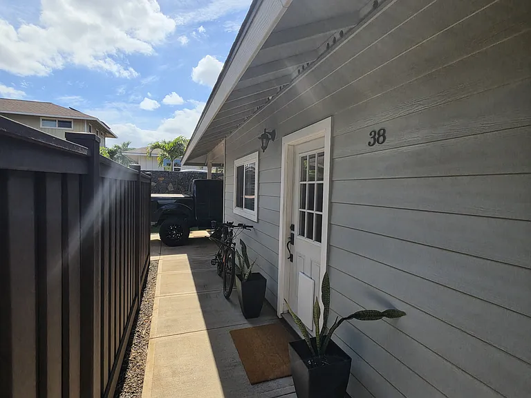 38 Honuea St — Photo 17