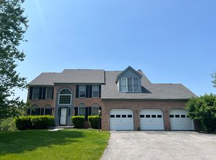 12800 Forest View Ct, Sykesville, MD 21784