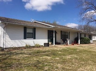 224 N Sycamore St, Stratford, OK 74872