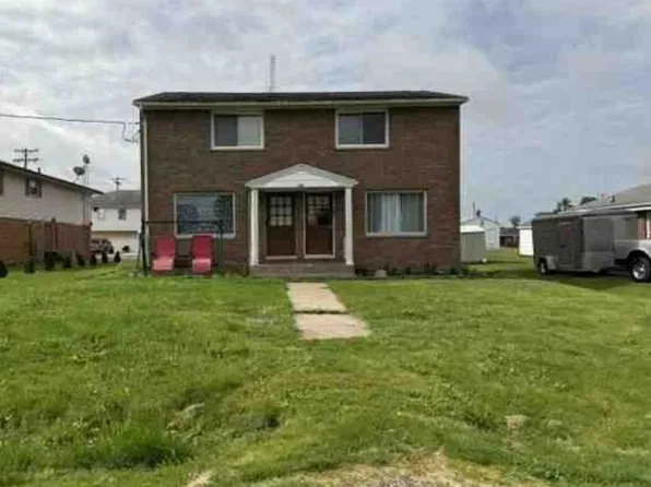 207 E Essex St, Glasford, IL 61533