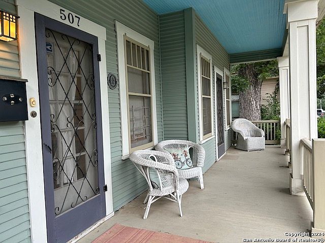 1st image of 507 E HUISACHE AVE