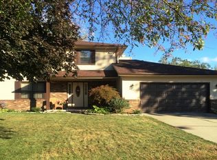 437 Truman St, Bowling Green, OH 43402