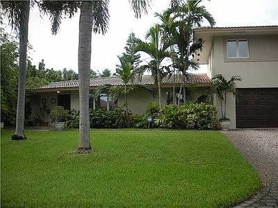 1st image of 2750 NW 29th St