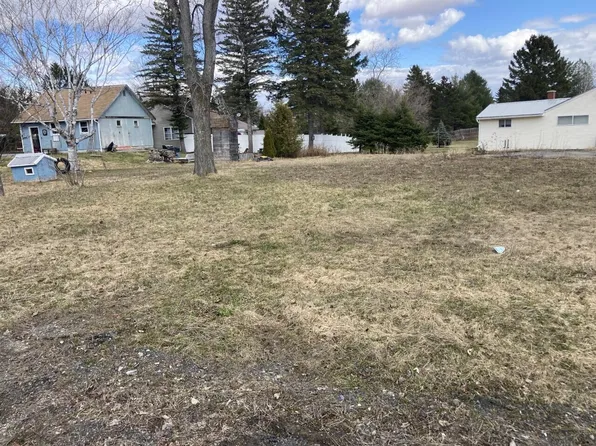 32 Lincoln Street, Presque Isle, ME 04769