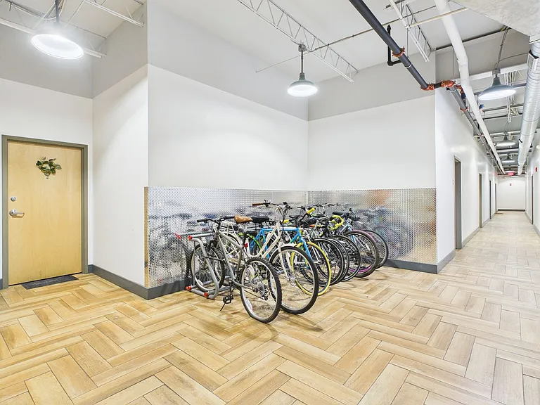 Chelten Lofts — Photo 9