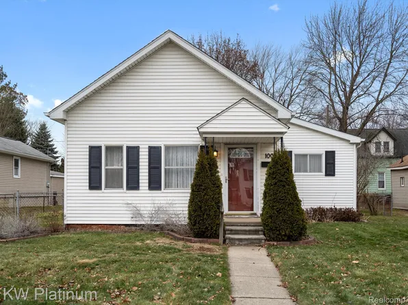 100 Grand Ave, Mount Clemens, MI 48043