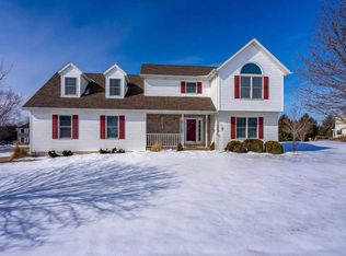 48 Deer Path Ct, Geneseo, IL 61254