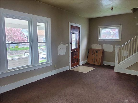 4th image of 1327 Carlisle Ave