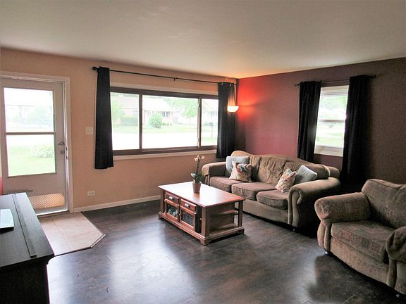 4th image of 37286 N Piper Ln