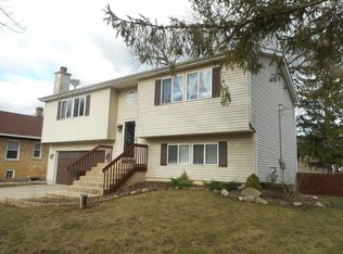 10551 286th Ave, Trevor, WI 53179