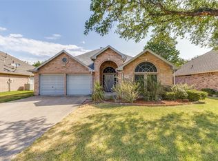 306 Bowie St, Forney, TX 75126