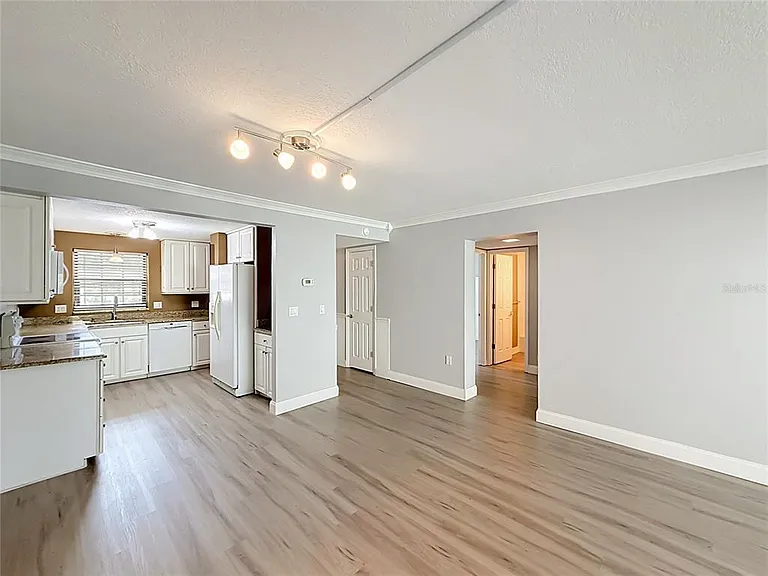101 N Grandview St — Photo 19