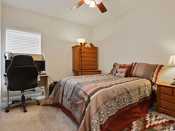 4th image of 667 Nicole Marie St