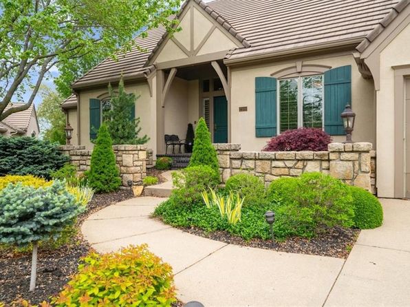 2100 W 115th St, Leawood, KS 66211