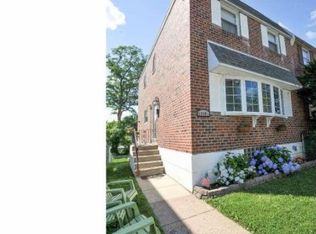 15091 London Rd, Philadelphia, PA 19116