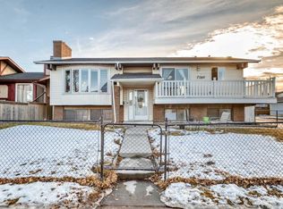 7160 N Temple Dr NE, Calgary, AB T1Y 4E7