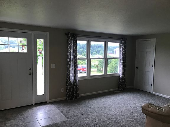 5th image of 24591 Hobnail Ave