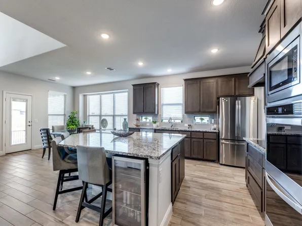 584 Boyd Rd, Pilot Point, TX 76258