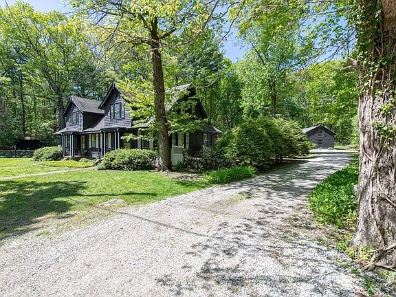 2nd image of 83 Woodchester Dr