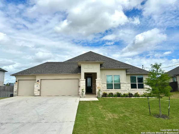 120 Willow Oak Trl, Floresville, TX 78114