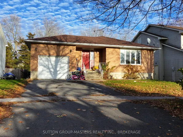 14 Heritage Dr, Loyalist, ON K0H 1G0