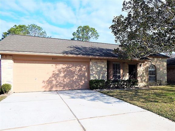 2nd image of 831 Voyager Dr