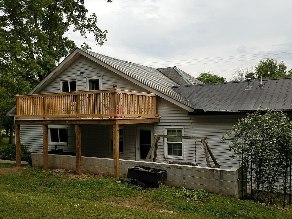 1st image of 18 Blue Bird Dr