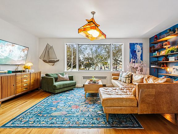 4th image of 5423 Boulevard East