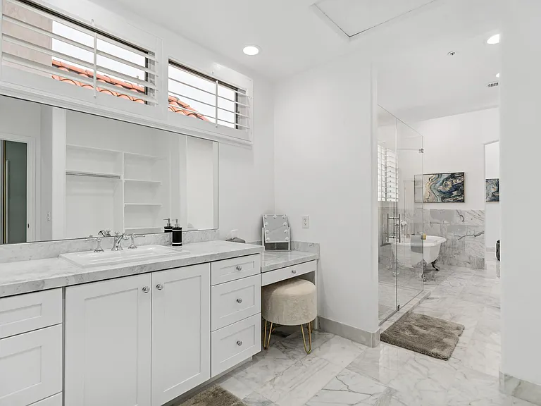 3972 Humboldt Dr — Photo 49