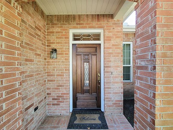 2nd image of 17223 Hamilwood Dr