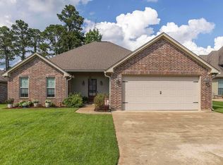 125 Plantation Hill Dr, Ruston, LA 71270