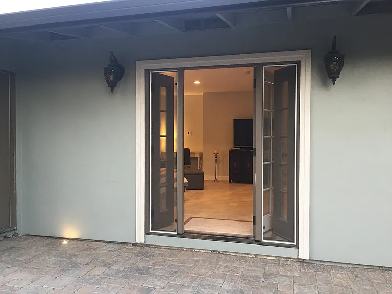 Sierra Oaks Dr — Photo 2