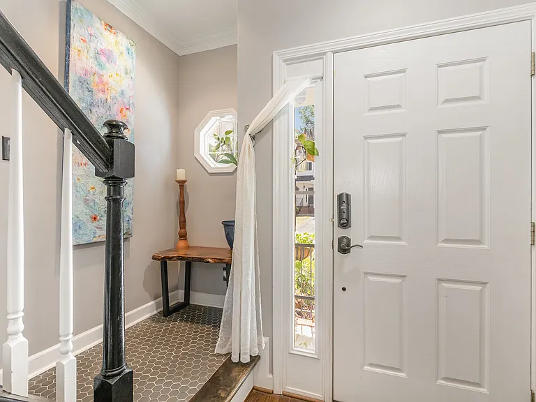 4610 Asterwood Dr — Photo 4
