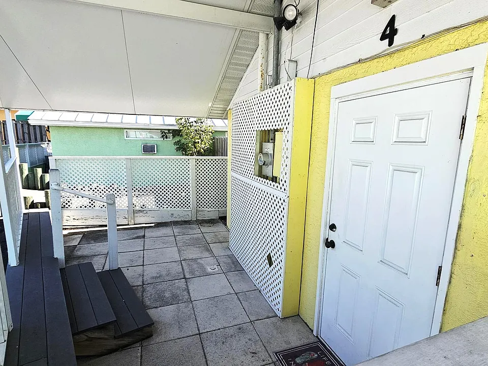 870 S McCall Rd #4