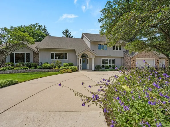 27W641 N Ln, Naperville, IL 60540