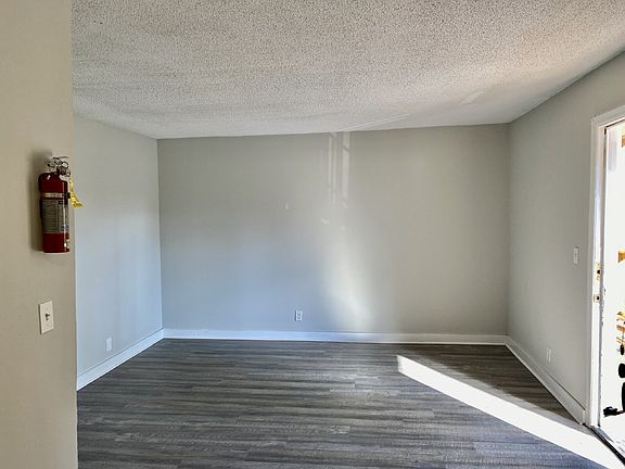 3rd image of 502 Woodcreek Dr E #2