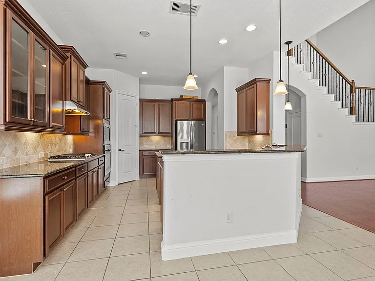 26111 Tintagel Ln — Photo 14