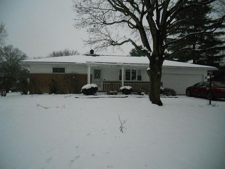 1st image of 963 Chateau Dr