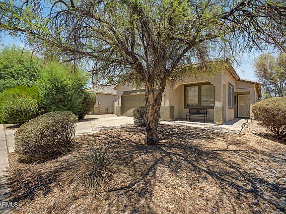 3rd image of 44996 W GAVILAN Drive